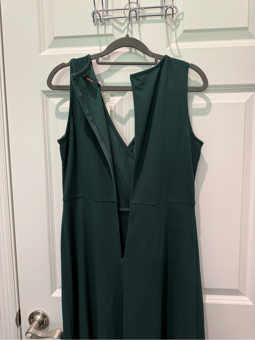 Sleeveless Emerald V-Neck Maxi Dress NWT - Picture 10 of 11